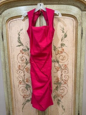 Artelier Nicole Miller Hot pink sheath Fuchsia Square-Neck Sleeveless Midi Dress